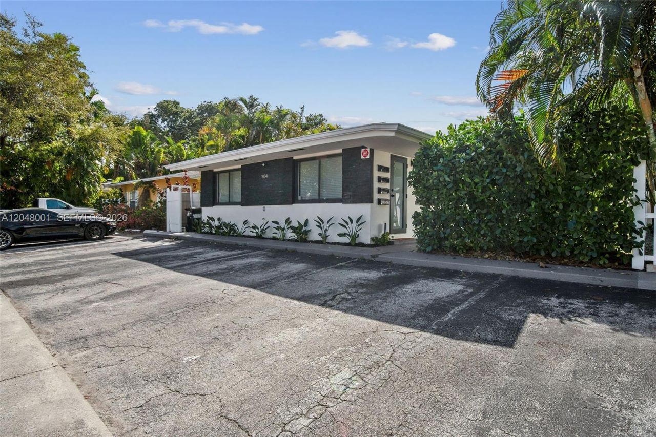 1634 NE 4th Pl, Fort Lauderdale, FL 33301 Photo