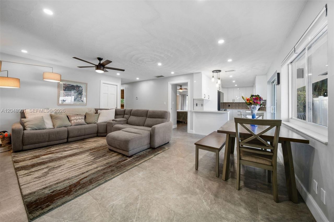1634 NE 4th Pl, Fort Lauderdale, FL 33301 Photo