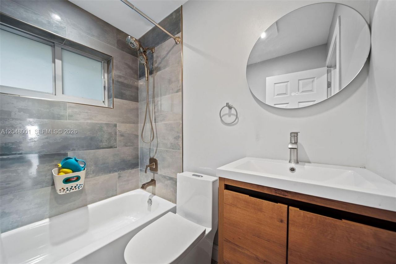 1634 NE 4th Pl, Fort Lauderdale, FL 33301 Photo