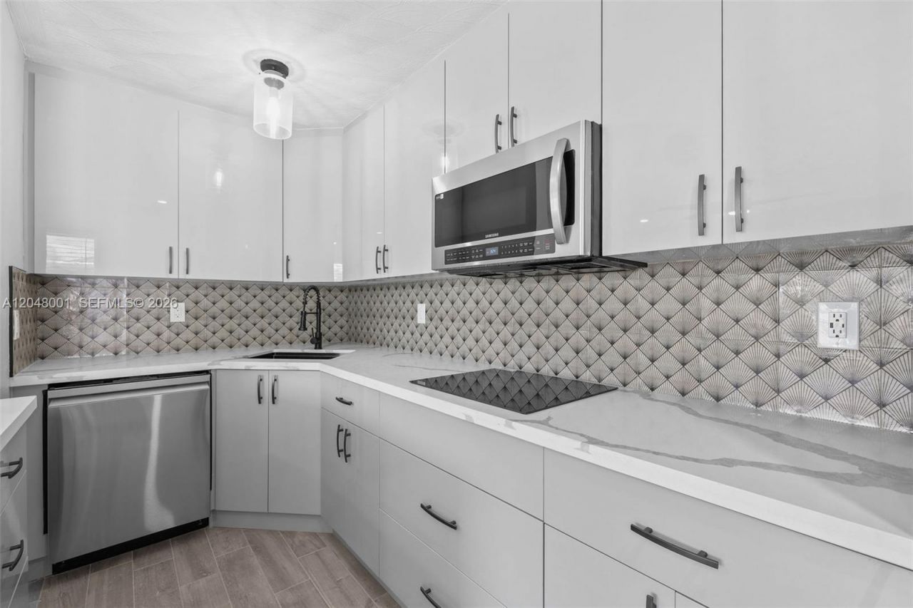 1634 NE 4th Pl, Fort Lauderdale, FL 33301 Photo