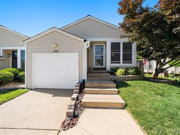 170 Cascade Terrace Drive, Ballwin, MO 63021