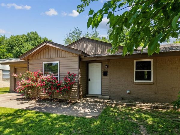 1202 Johns Drive, Euless, TX 76039