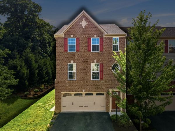 2405 Pointe View Dr, Mars, PA 16046