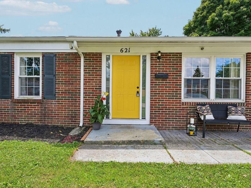 621 King George Avenue, Columbus, OH 43230 Photo 7