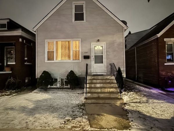 3945 W 55th Place , Chicago, IL 60629