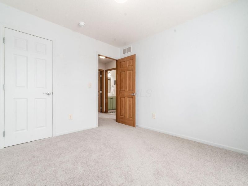 4789 Laurel Valley Drive , Columbus, OH 43228 Photo 31