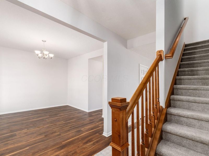 4789 Laurel Valley Drive, Columbus, OH 43228 Photo 7