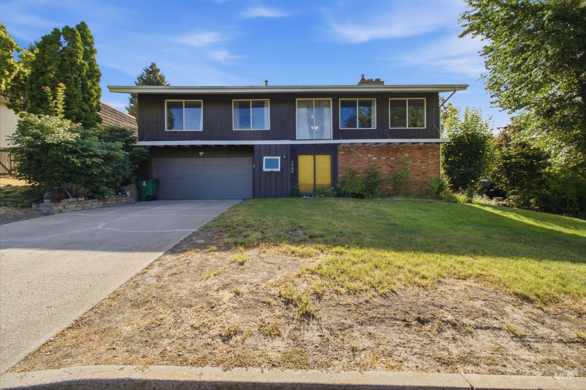 1426 View St, Moscow, ID 83843 Main Photo