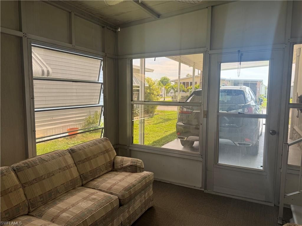 84 Poinsettia Dr , Fort Myers, FL 33905 Photo
