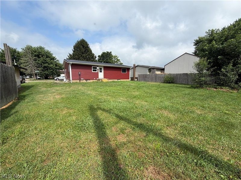 591 Chestnut Street, Newcomerstown, OH 43832 Photo 4