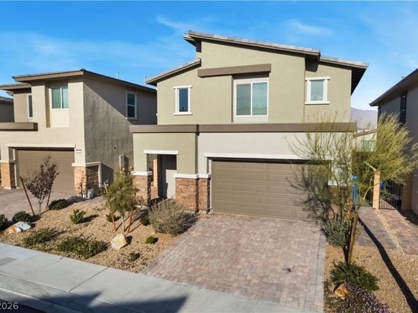 8866 Mountain Lion Avenue , Las Vegas, NV 89166