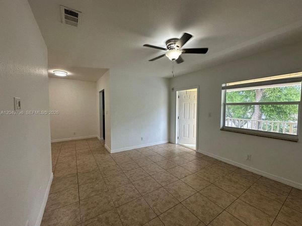 2640 NE 8th Ave , Unit 17, Wilton Manors, FL 33334