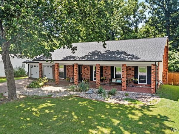 2546 Baltusrol Drive , Unincorporated, MO 63129
