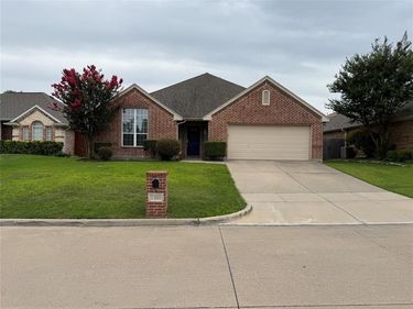 7341 Chambers Lane, Fort Worth, TX 76179