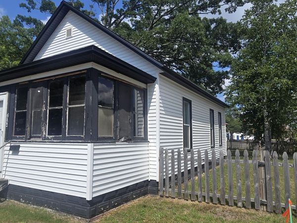 2744 8th Street, Muskegon Heights, MI 49444