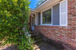 611 Collins St.  photo 4