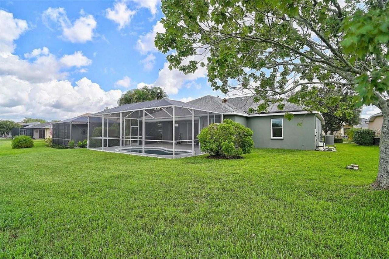 10647 Old Grove Circle , Bradenton, FL 34212 Photo