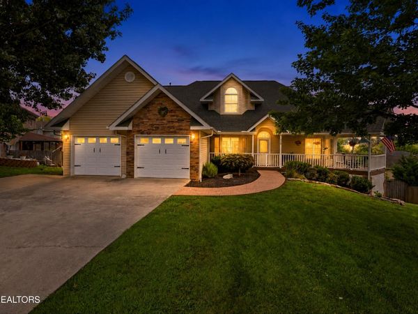106 Knoll Lane, Maryville, TN 37804