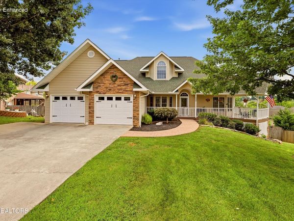 106 Knoll Lane, Maryville, TN 37804