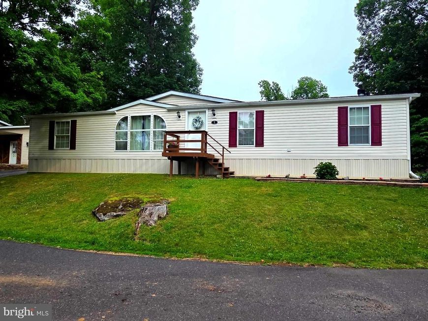 1 Shadywood Drive, Quakertown, PA 18951 Main Photo