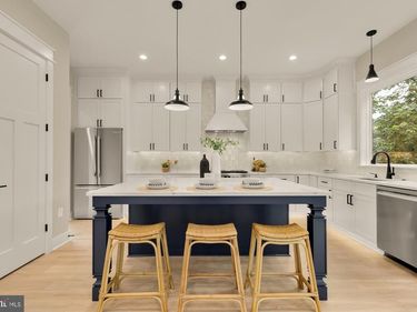 923 17TH STREET S, ARLINGTON, VA 22202