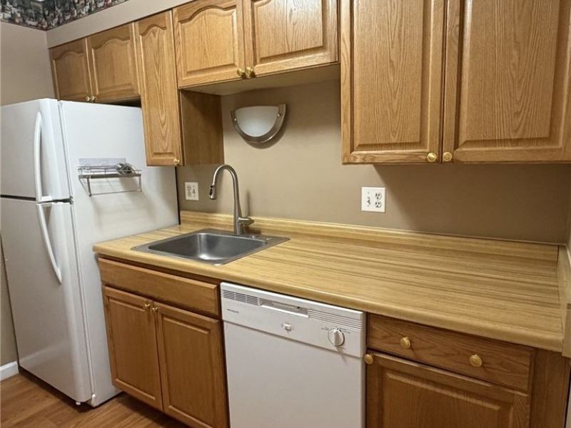 9956 Johnnycake Ridge Road, Unit L1, Concord Township, OH 44077 Photo 3