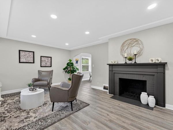 305 Leanore LANE, Brookfield, WI 53005