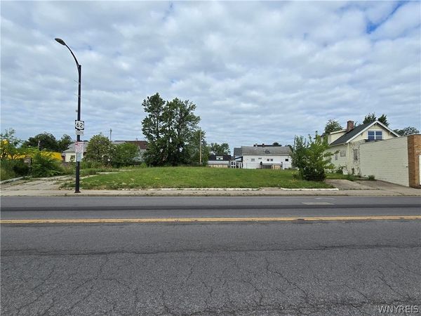 3272 Bailey Avenue, Buffalo, NY 14215