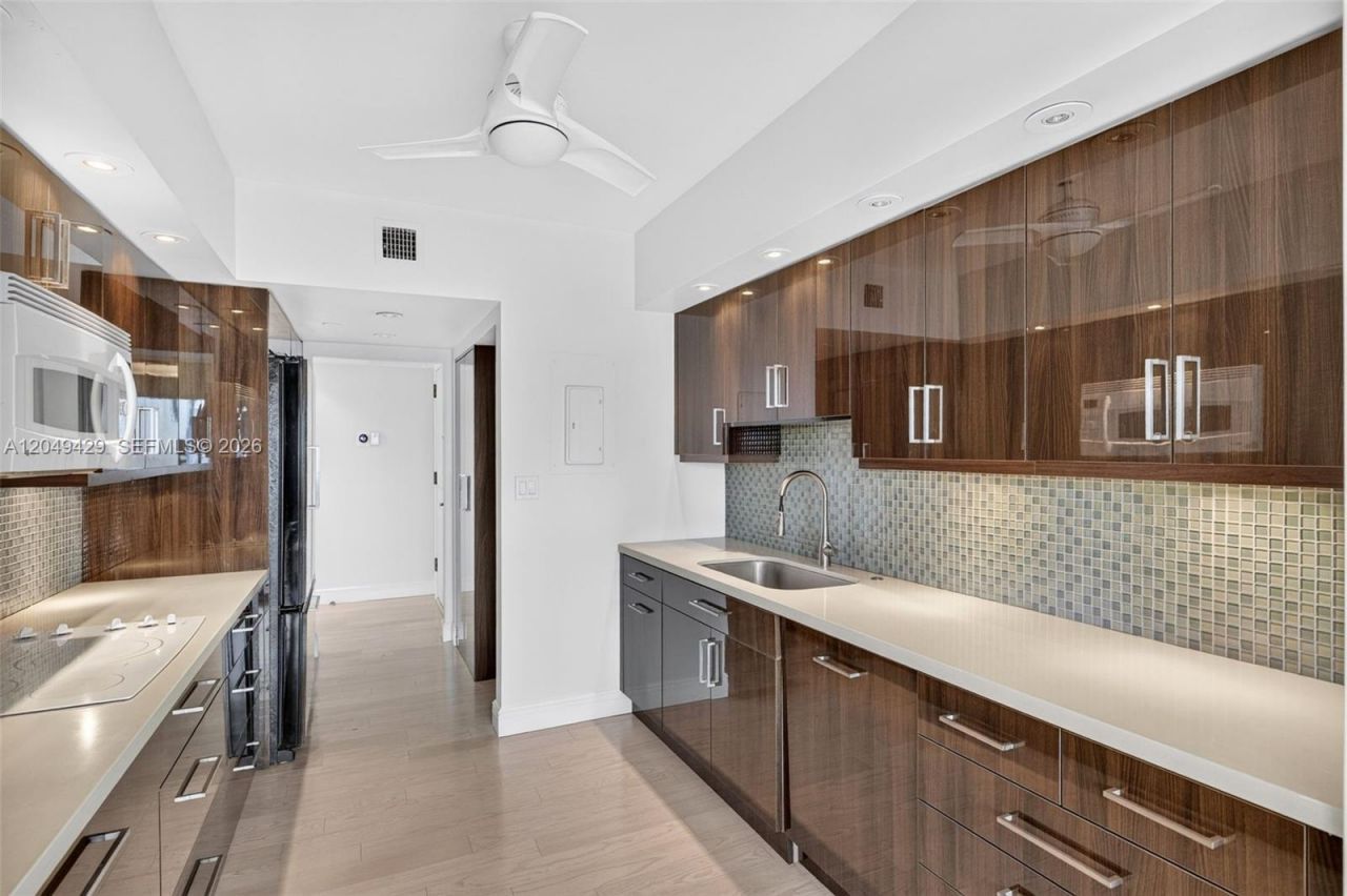 19667 Turnberry Way, Unit 19K, Aventura, FL 33180 Photo