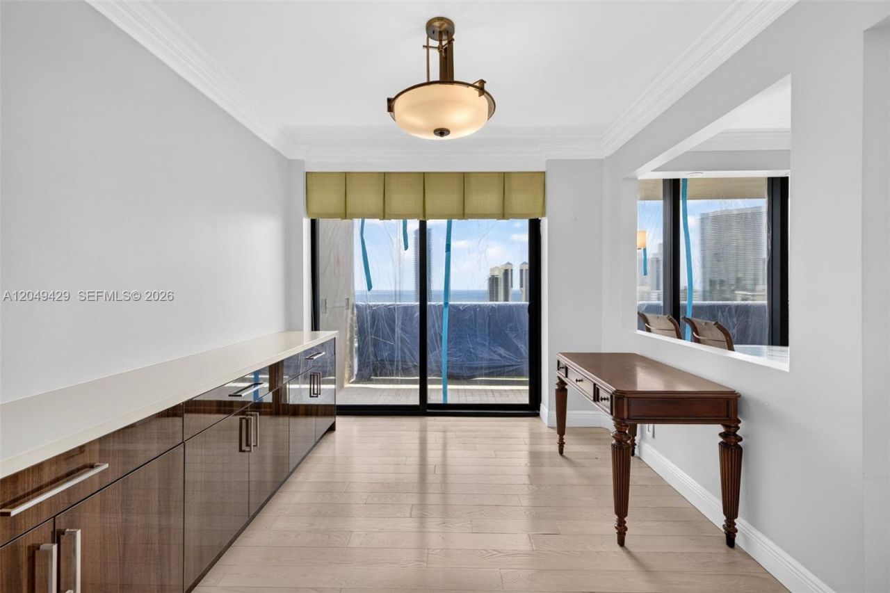 19667 Turnberry Way, Unit 19K, Aventura, FL 33180 Photo