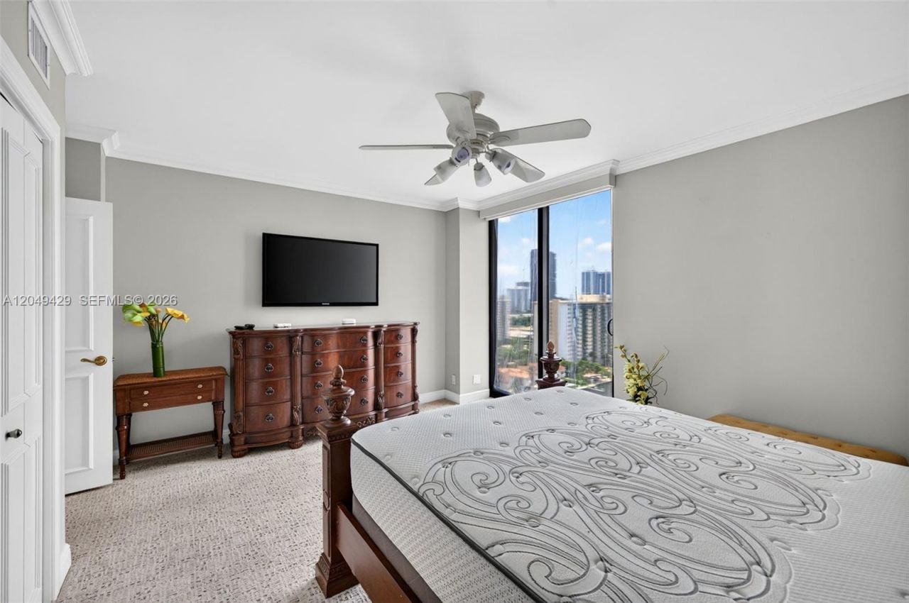 19667 Turnberry Way, Unit 19K, Aventura, FL 33180 Photo