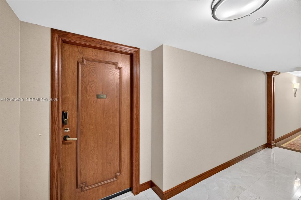 19667 Turnberry Way, Unit 19K, Aventura, FL 33180 Photo