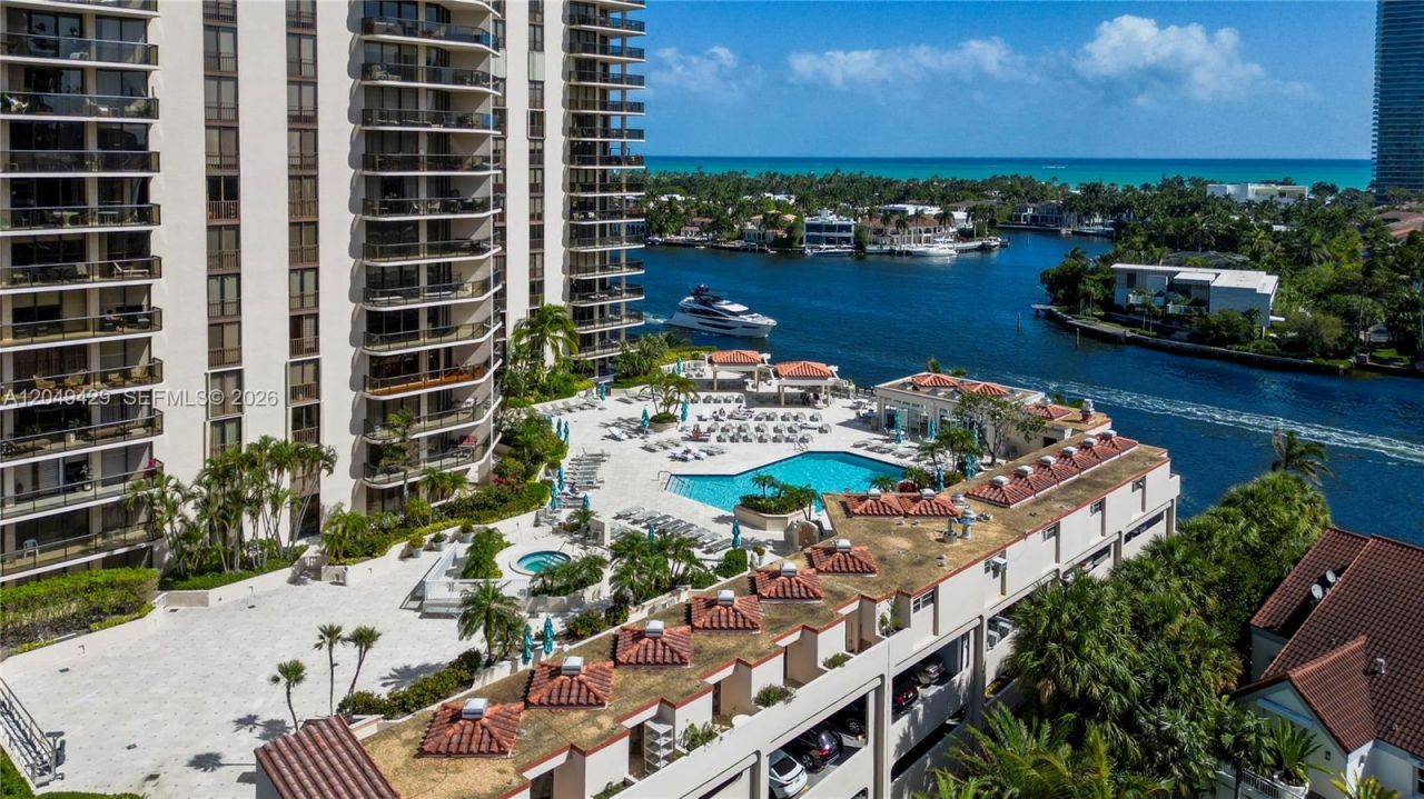 19667 Turnberry Way, Unit 19K, Aventura, FL 33180 Photo