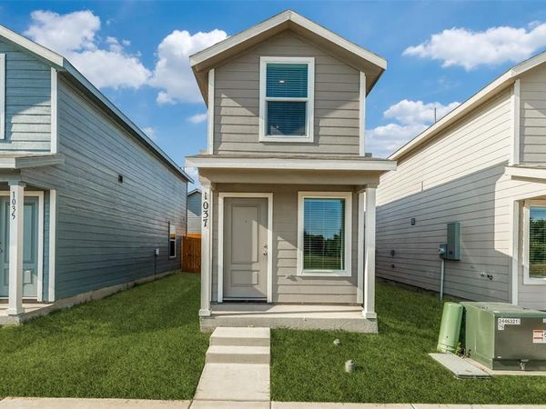 1037 Bishop Creek Drive , Princeton, TX 75407