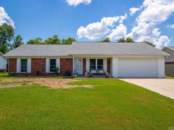 35 Burns Drive, Cabot, AR 72023