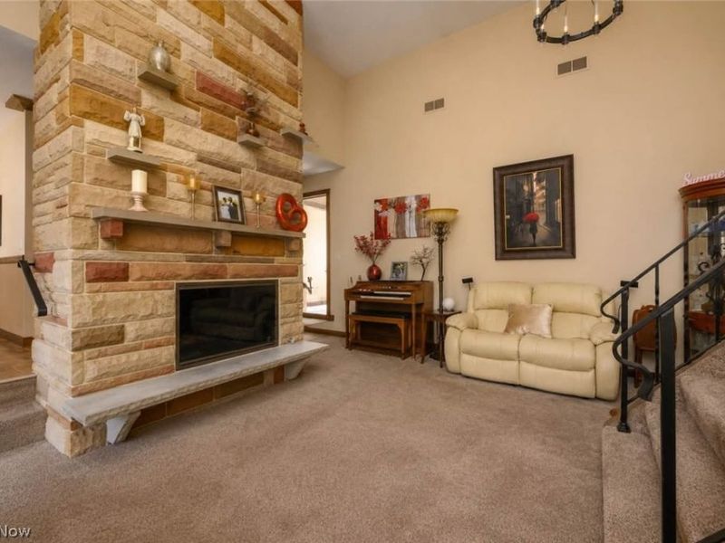 6775 Lake Cable Avenue, North Canton, OH 44720 Photo 4