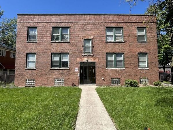 9032 S Dauphin Avenue , Unit 2N, Chicago, IL 60619