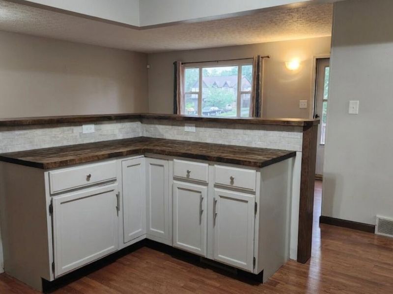 322 Donerail Drive SW, Pataskala, OH 43062 Photo 5