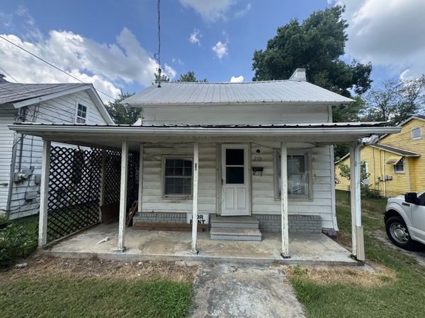210 Turner St , Pulaski, TN 38478