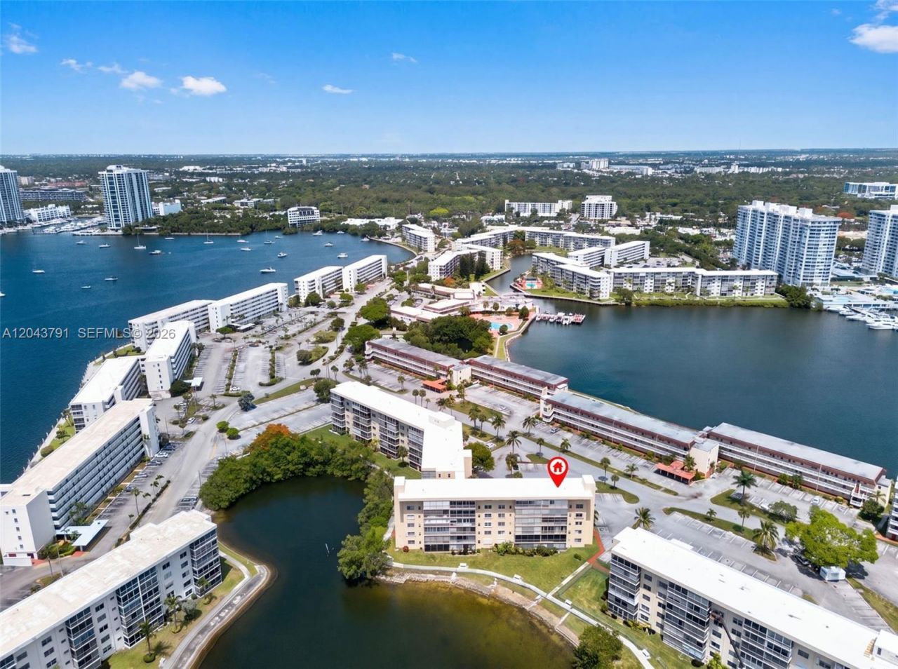 2930 Point East Dr , Unit E201, Aventura, FL 33160 Photo