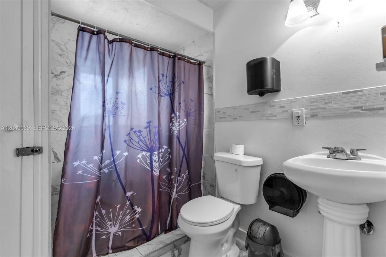 20630 NW 37th Ct , Miami Gardens, FL 33055 Photo