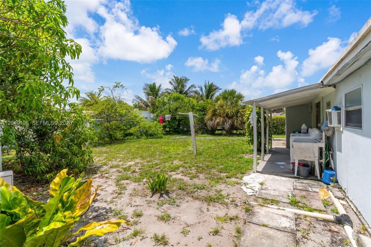 20630 NW 37th Ct , Miami Gardens, FL 33055 Photo