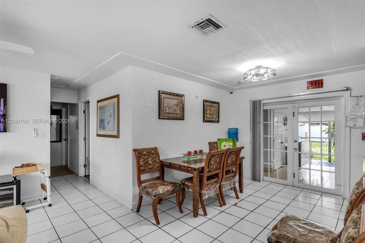 20630 NW 37th Ct , Miami Gardens, FL 33055 Photo