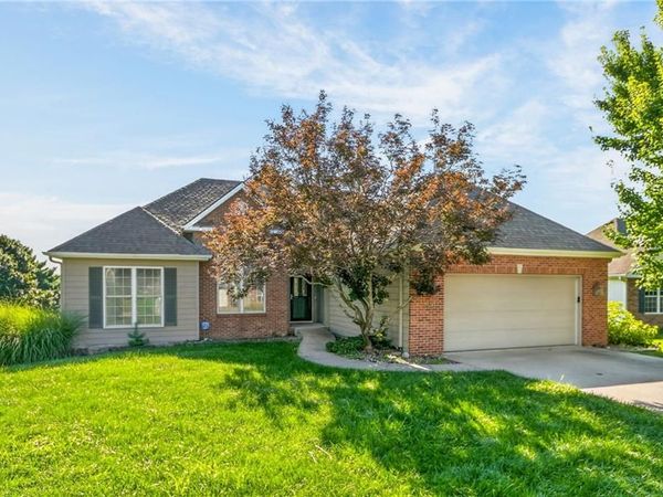 2508 Meadow Ridge Drive, St Joseph, MO 64504