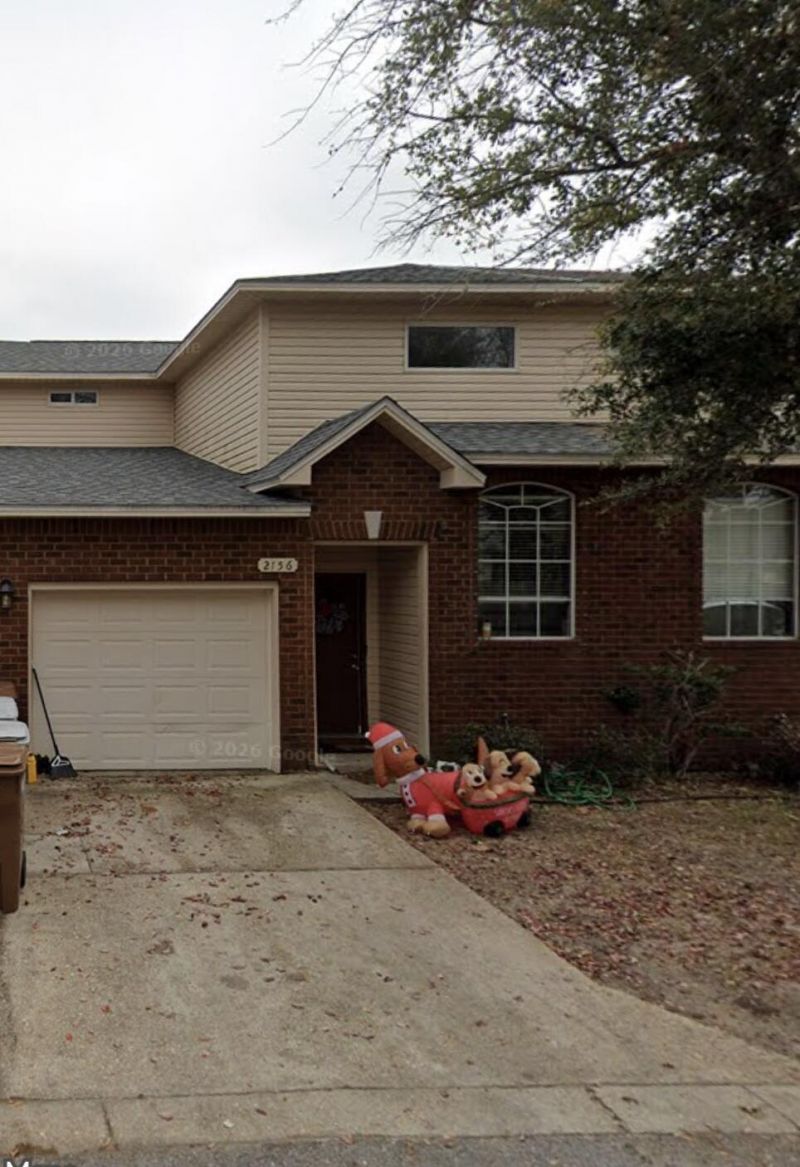 2156 Hadleigh Hills Court, Unit # B2, Navarre, FL 32566 Main Photo