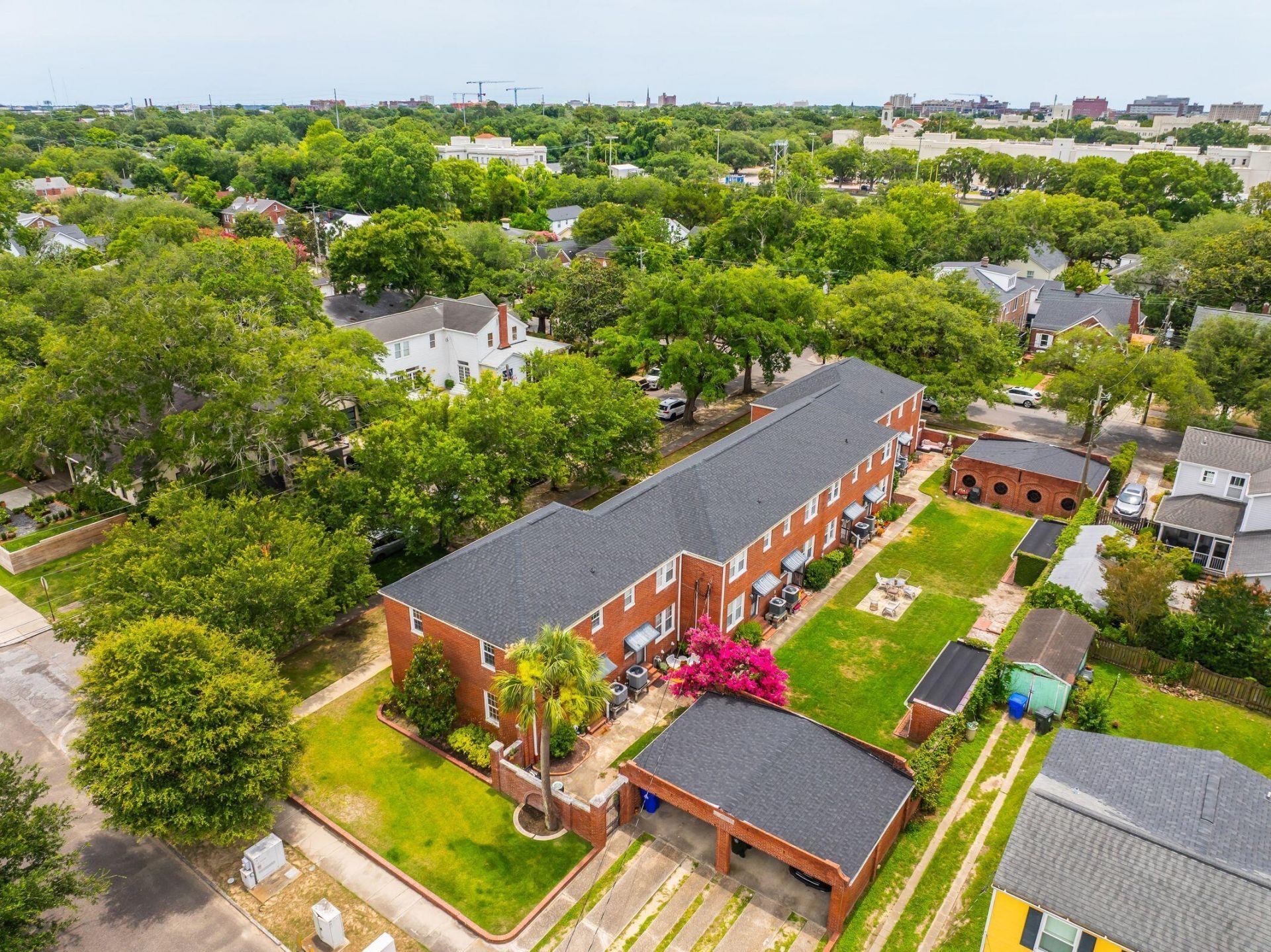 17 8th Avenue Photo 41