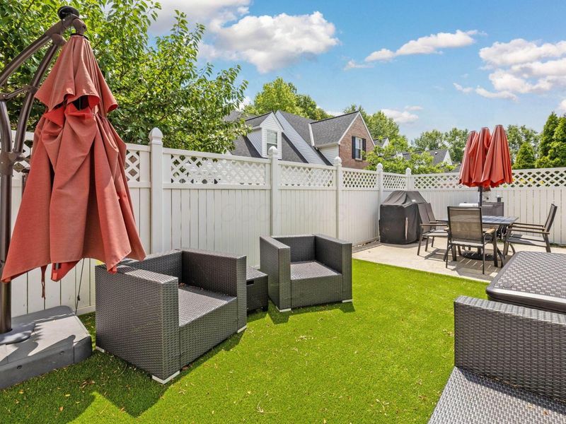 8648 Lazelle Village Drive, Lewis Center, OH 43035 Photo 11