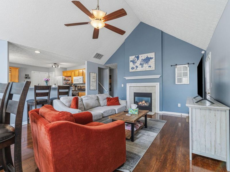 8648 Lazelle Village Drive, Lewis Center, OH 43035 Photo 13