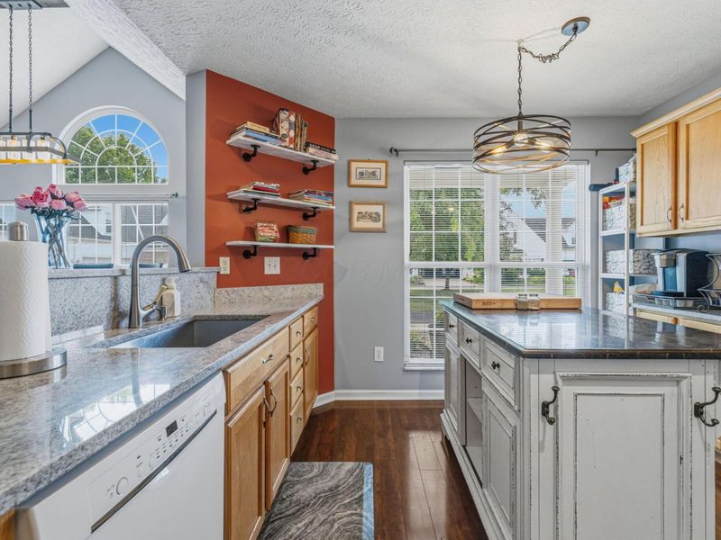 8648 Lazelle Village Drive, Lewis Center, OH 43035 Photo 21