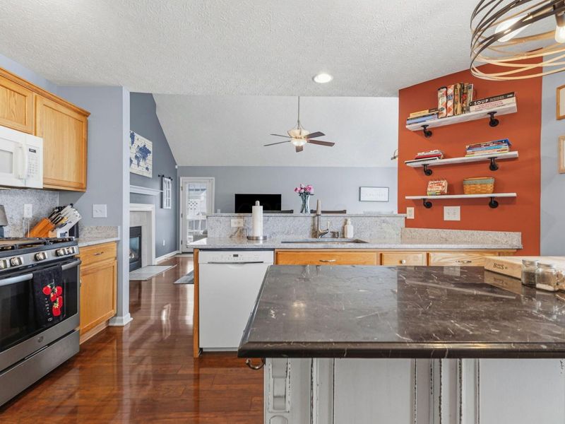 8648 Lazelle Village Drive, Lewis Center, OH 43035 Photo 23